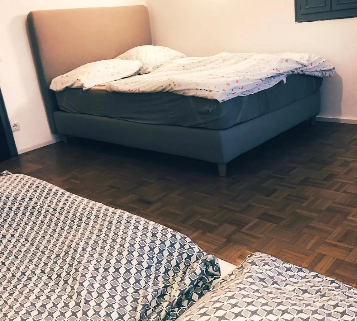 Homestay Zimmer Flower Nahe Bahnhof & Lkh Salzburg